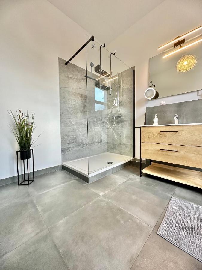 Exklusives City-Apartment Im Herzen Oldenburgs Mit Balkon Und Parkplatz A36 المظهر الخارجي الصورة