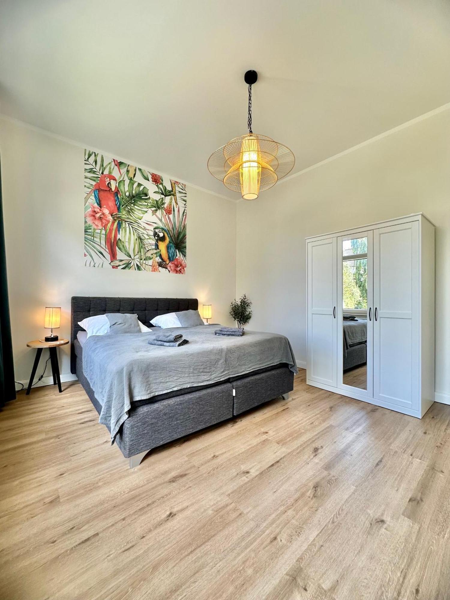 Exklusives City-Apartment Im Herzen Oldenburgs Mit Balkon Und Parkplatz A36 المظهر الخارجي الصورة