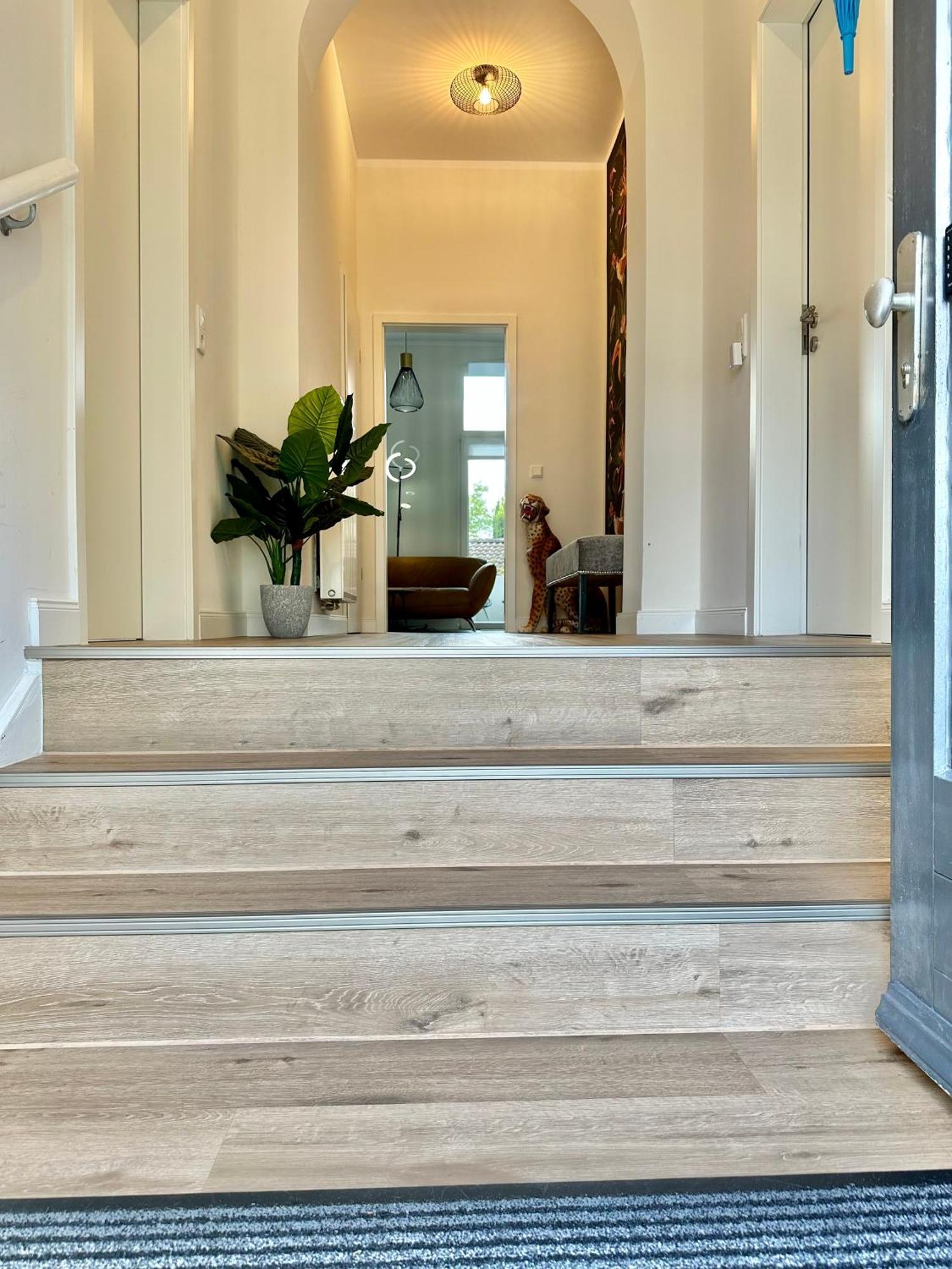 Exklusives City-Apartment Im Herzen Oldenburgs Mit Balkon Und Parkplatz A36 المظهر الخارجي الصورة